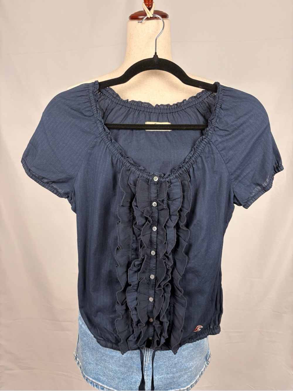 Hollister Navy Short-Sleeve Ruffle-Front Blouse XS